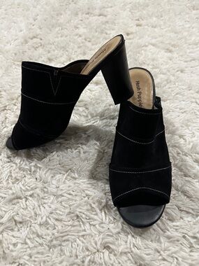 Hush Puppies Black Suede Open-Toe Block Heel Mules Sz 10